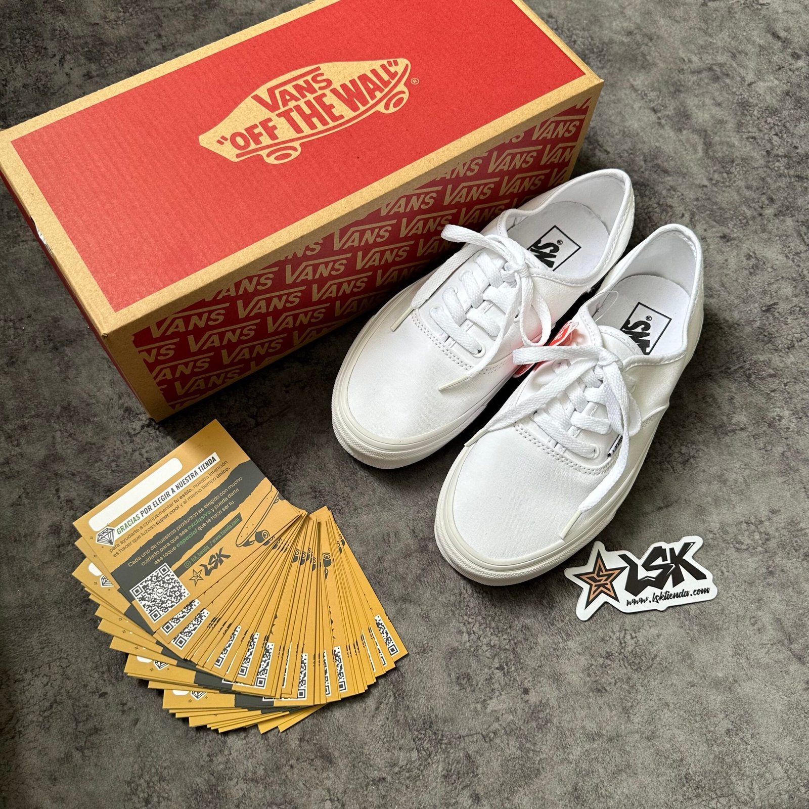 Tenis Clásicos Blancos Authentic Off The Wall Vans Unisex