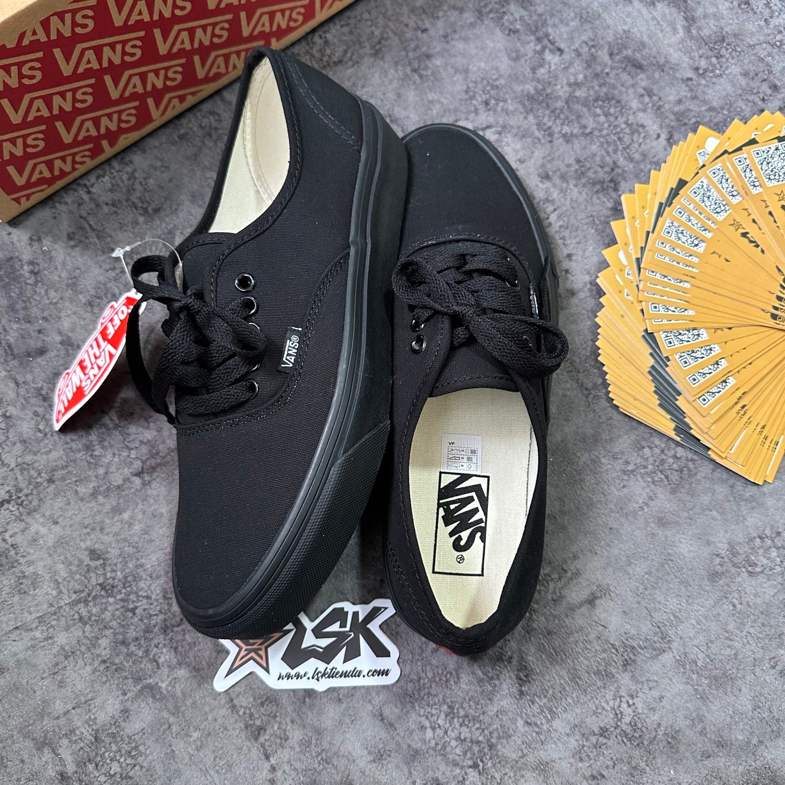 Tenis Clásicos Negros Total Authentic Vans Unisex