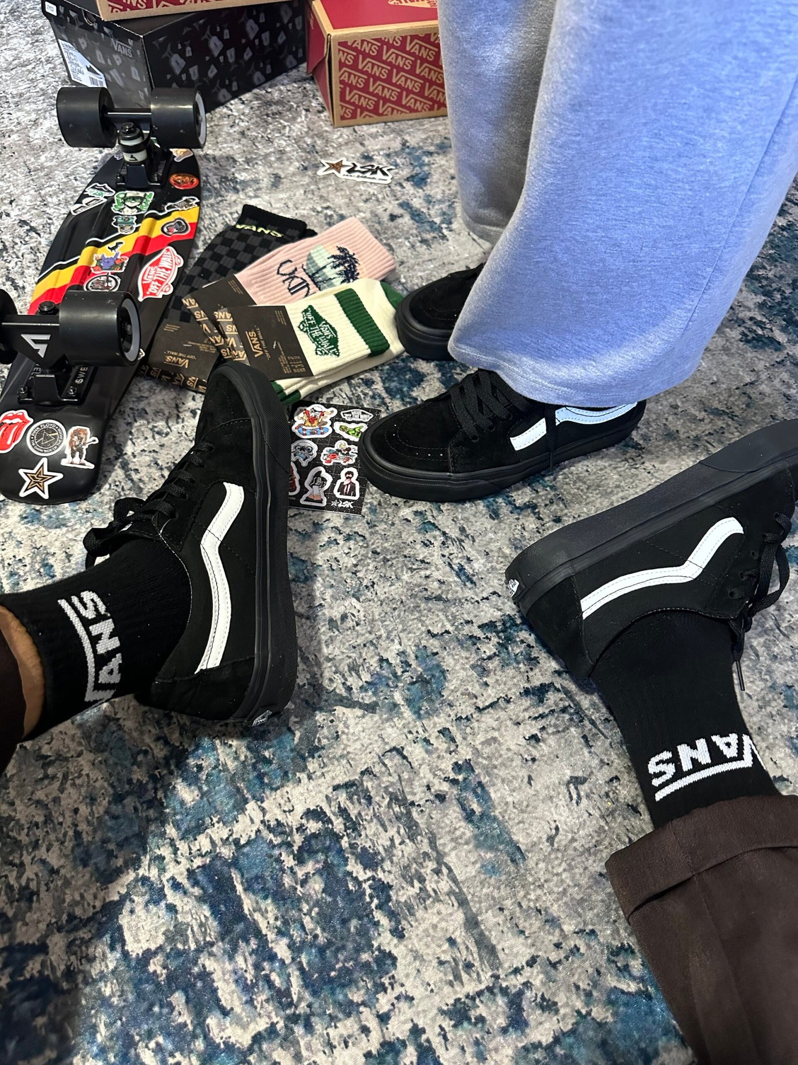 Tenis Clasicos De Gamuza Negros Sk8-Low Vans Unisex