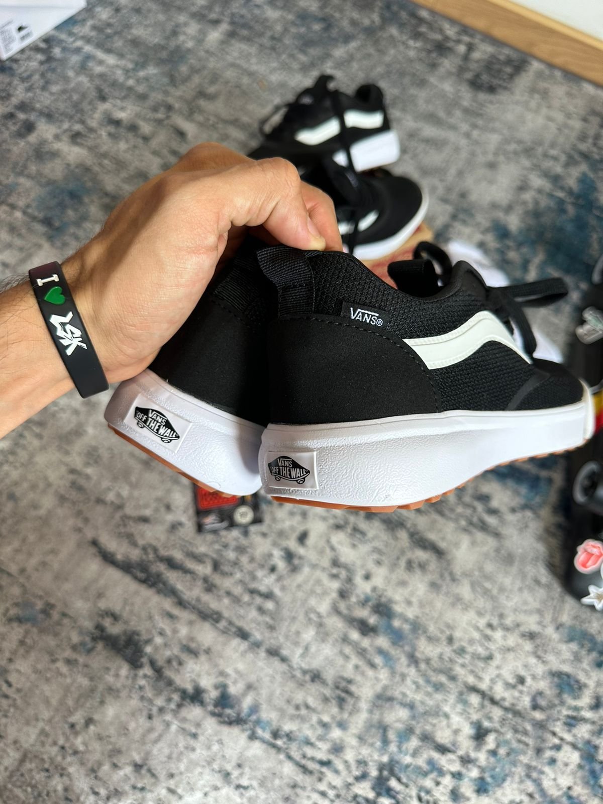 Vans Ultra range black