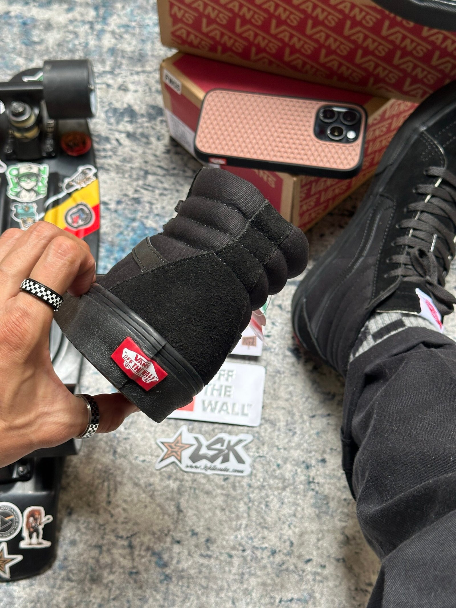 Tenis Bota Clásicos De Gamuza Y Lona Negros Sk8-Hi Vans