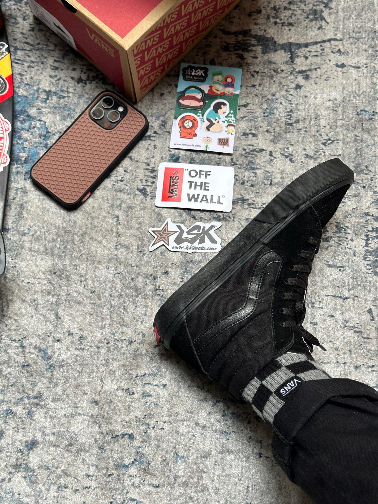 Tenis Bota Clásicos De Gamuza Y Lona Negros Sk8-Hi Vans