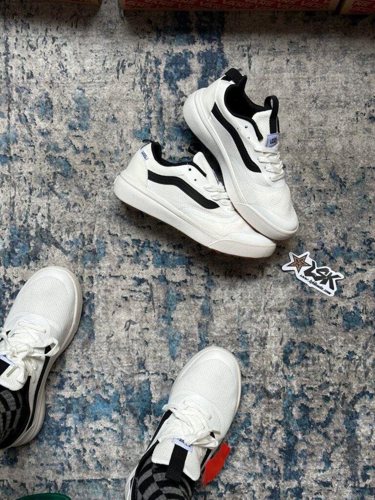 Tenis  Surf Vans Ultra range Blancos (Triple White) Unisex