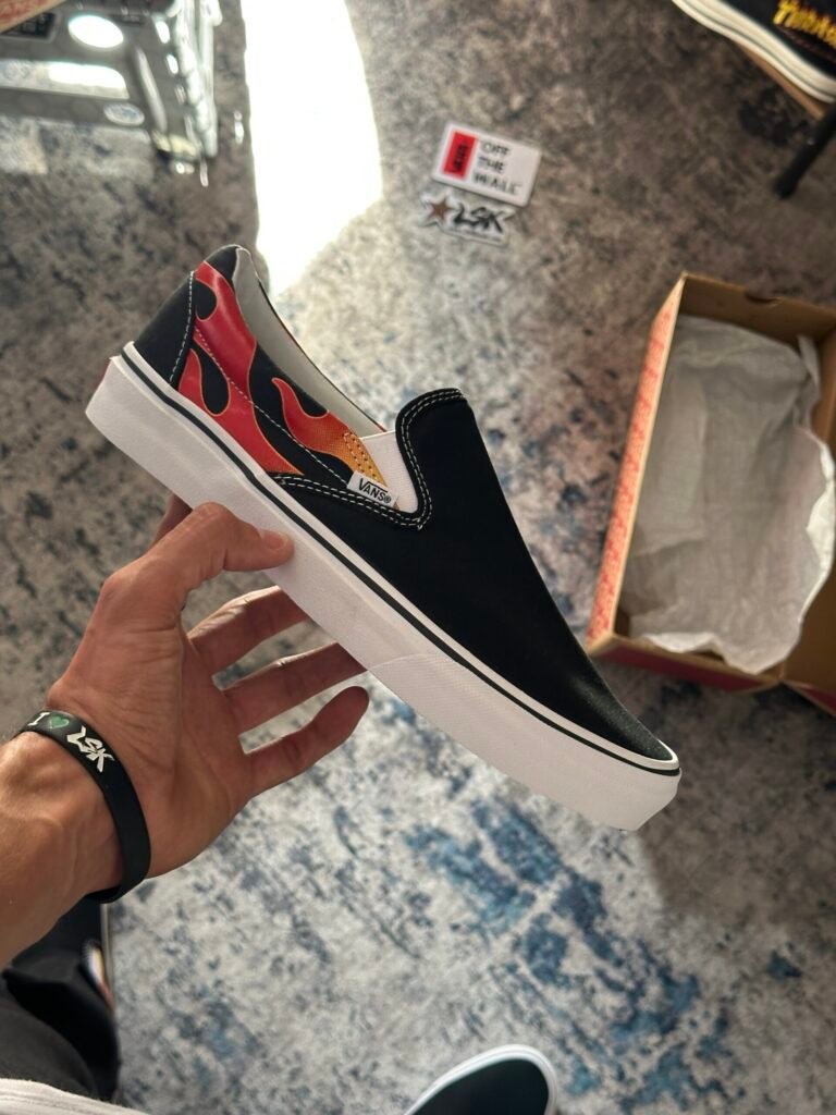 Tenis Vans Clásicos Slip On Flamas