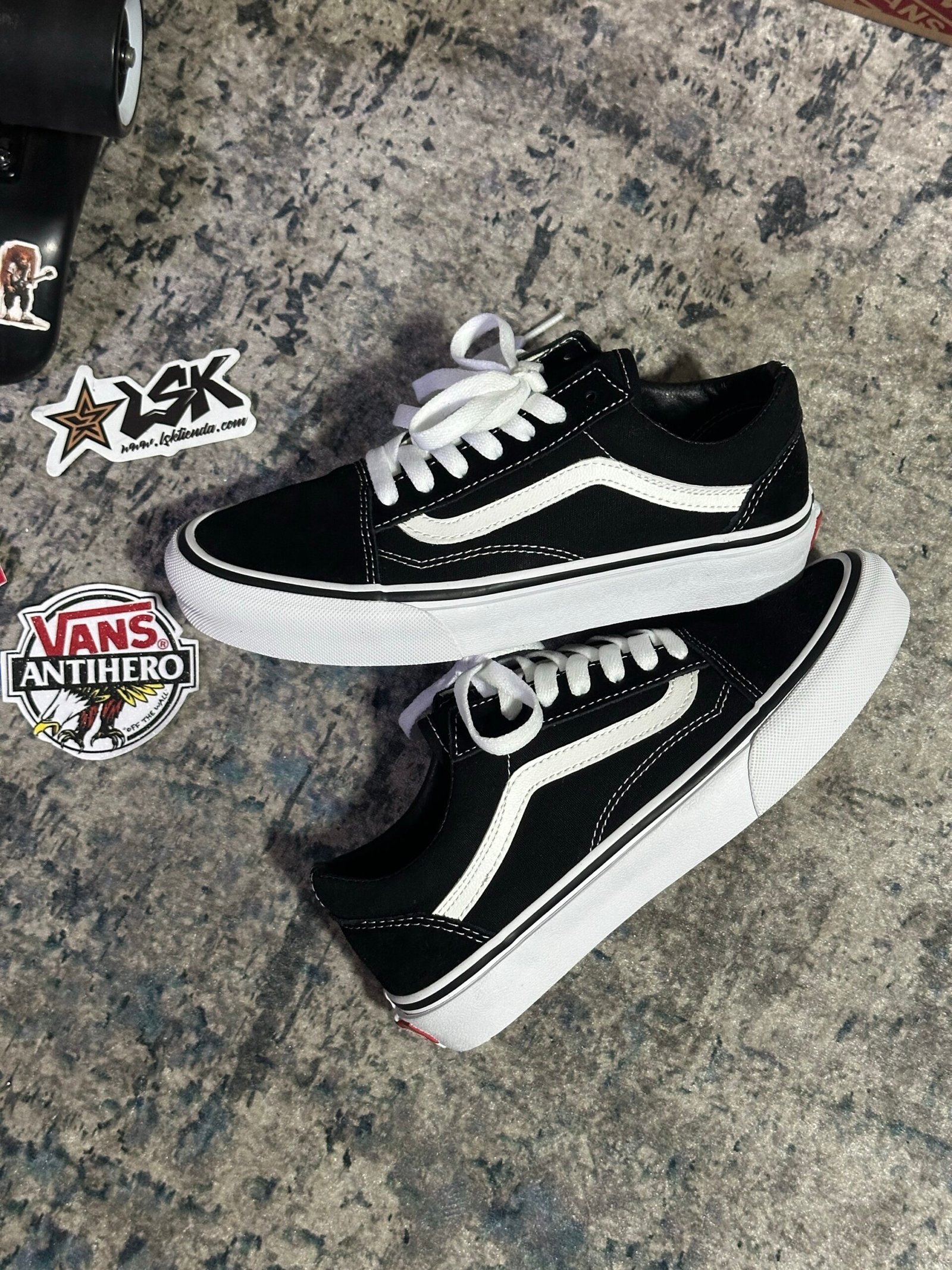 Tenis Vans Clásicos Old Skool Negros Unisex